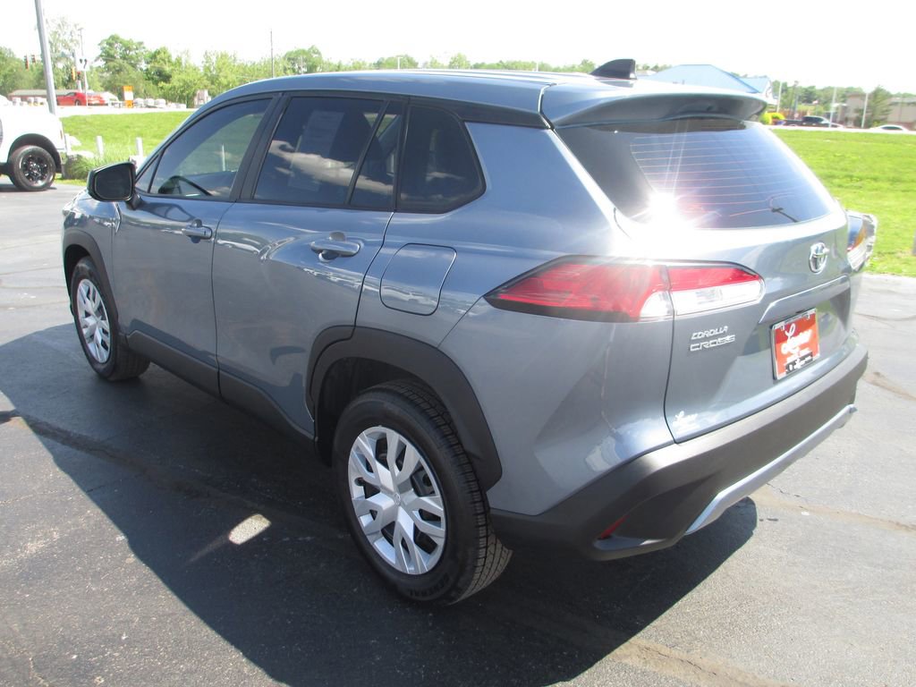 Used 2022 Toyota Corolla Cross L FWD image 8