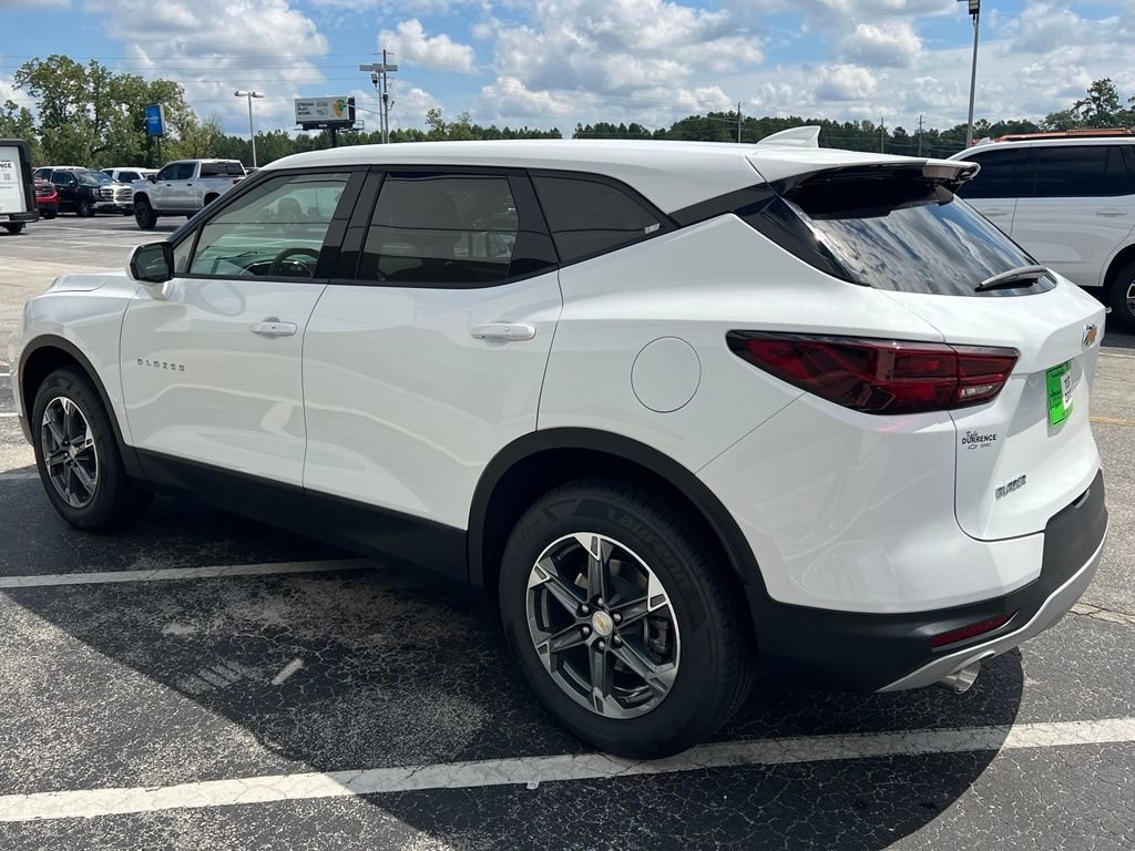 Used 2025 Chevrolet Blazer LT FWD image 26