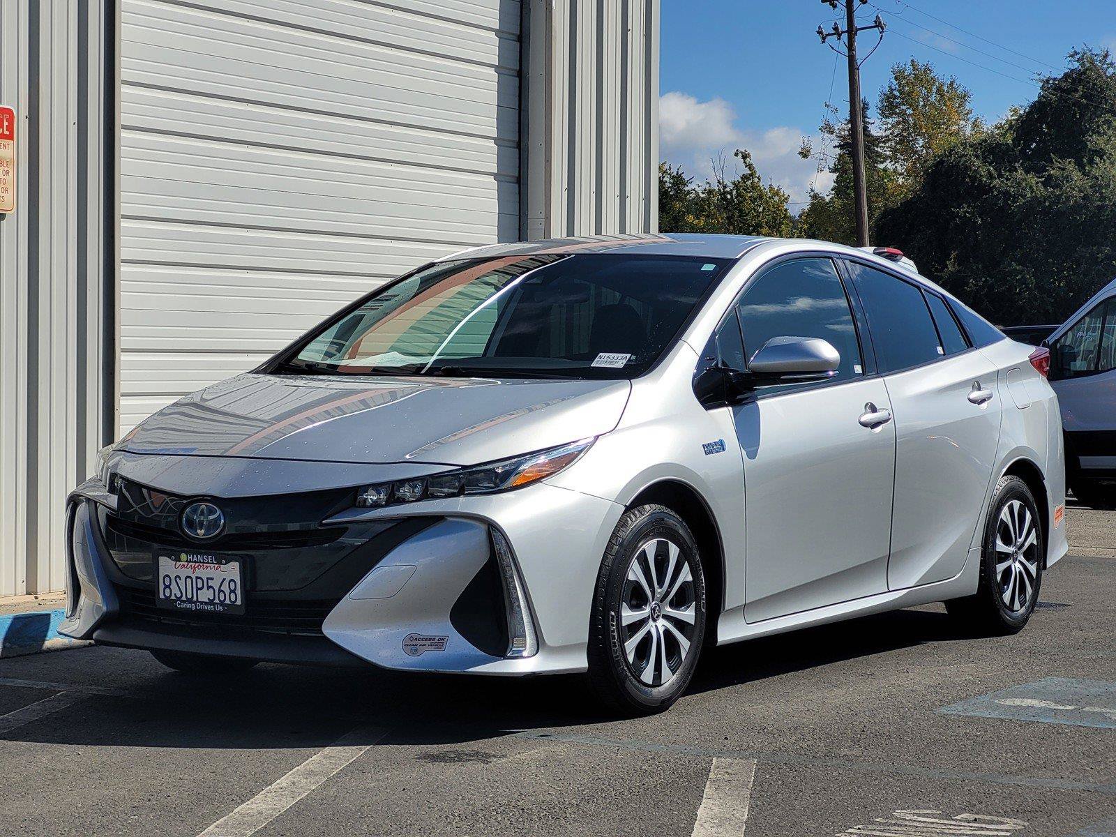 Used 2020 Toyota Prius Prime XLE FWD image 9