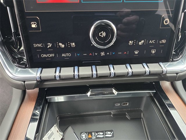 New 2026 GMC Yukon XL Denali w/ Denali Reserve Package image 16