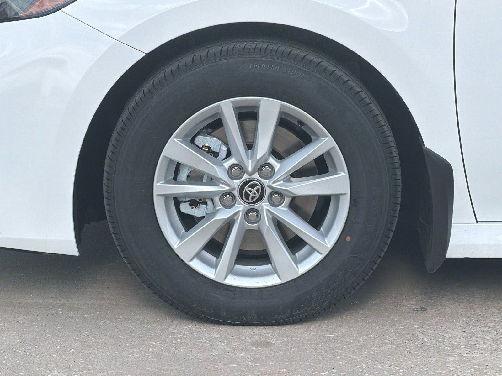 New 2026 Toyota Camry LE w/ Convenience Package FWD image 40