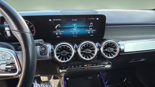 Used 2022 Mercedes-Benz GLB 250 GLB 250 image 26