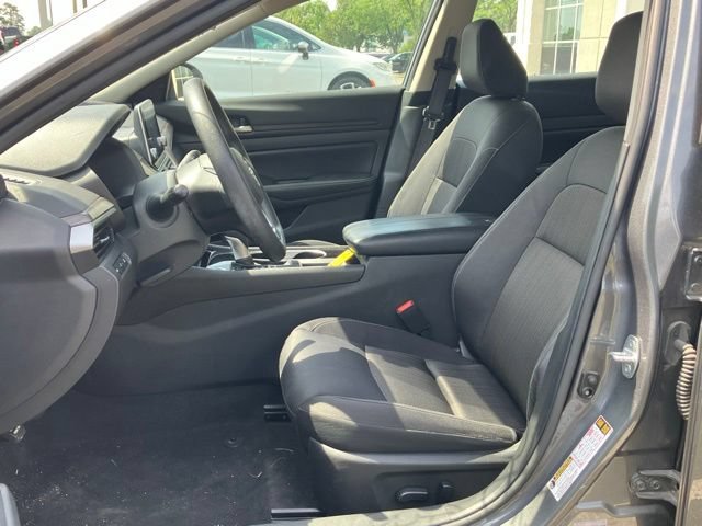 Used 2024 Nissan Altima 2.5 SV FWD image 22