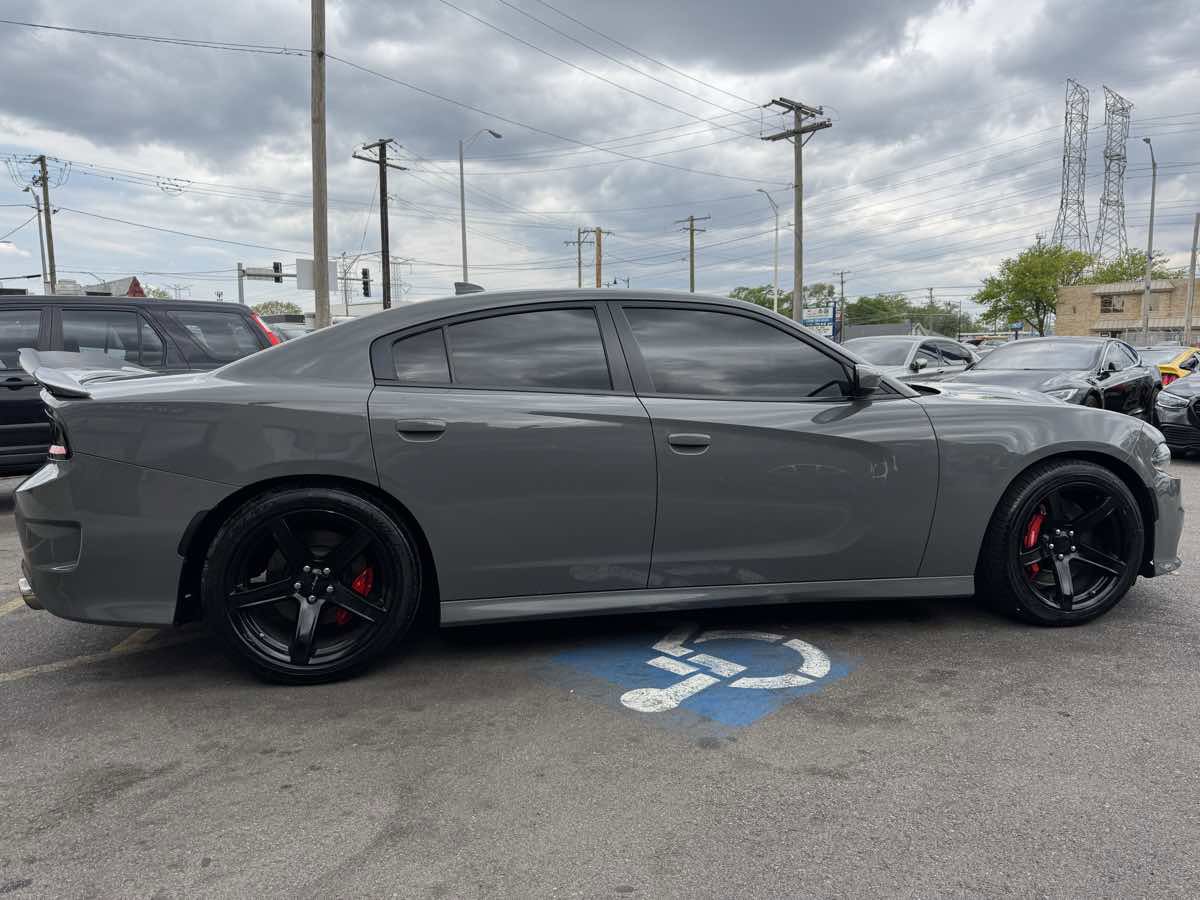 Used 2019 Dodge Charger SRT Hellcat RWD image 4