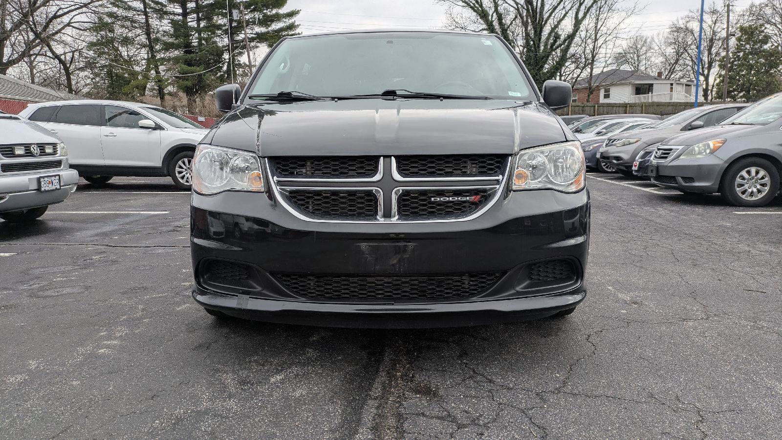 Used 2014 Dodge Grand Caravan SE w/ Quick Order Package 29E SE image 3