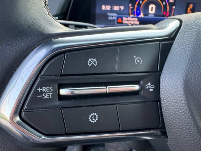 Used 2025 Chevrolet Suburban LT RWD image 7