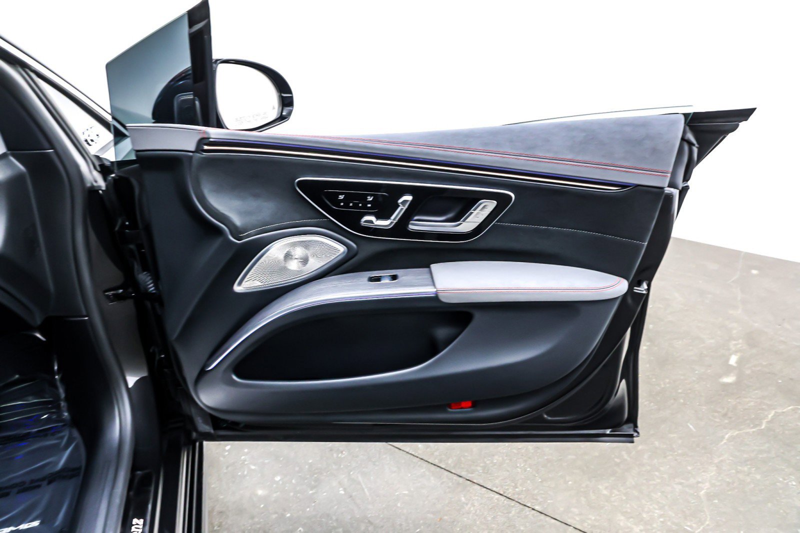 Certified 2022 Mercedes-Benz EQS 580 4MATIC Sedan image 23