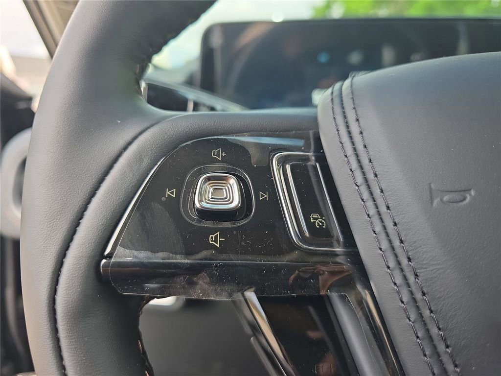 New 2026 Lincoln Aviator 2WD w/ Jet Appearance Package image 23