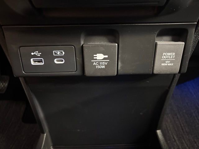 Used 2025 Honda Odyssey Elite image 39