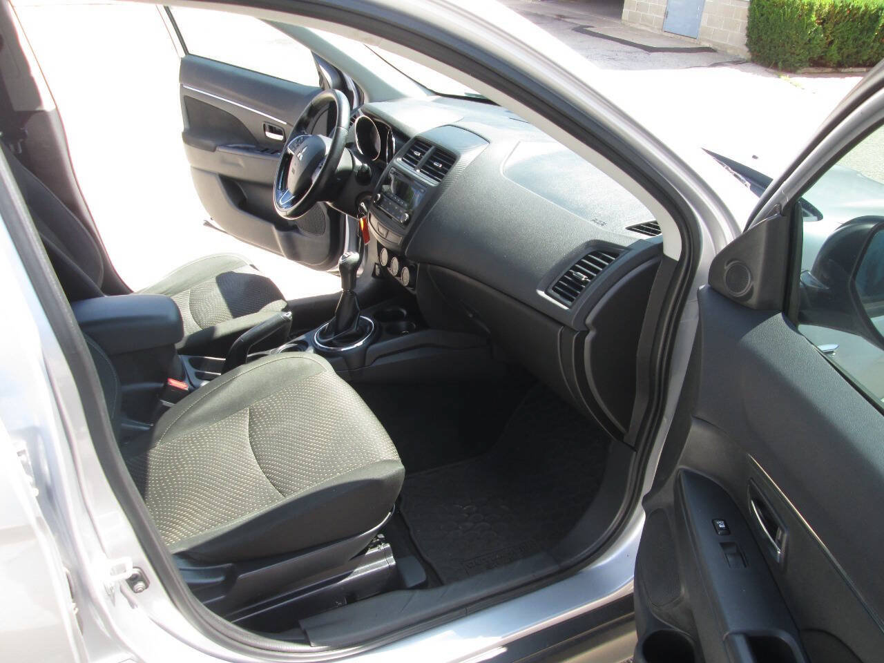 Used 2016 Mitsubishi Outlander Sport ES FWD image 18