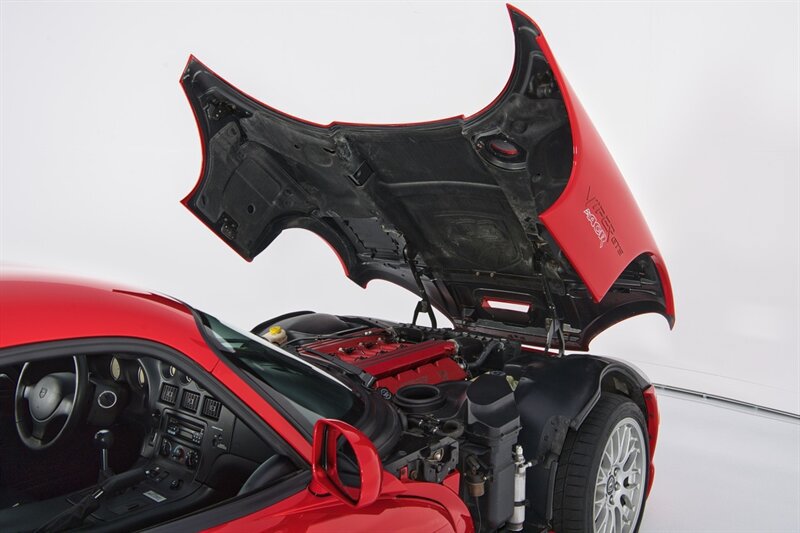 Used 2002 Dodge Viper GTS RWD image 48