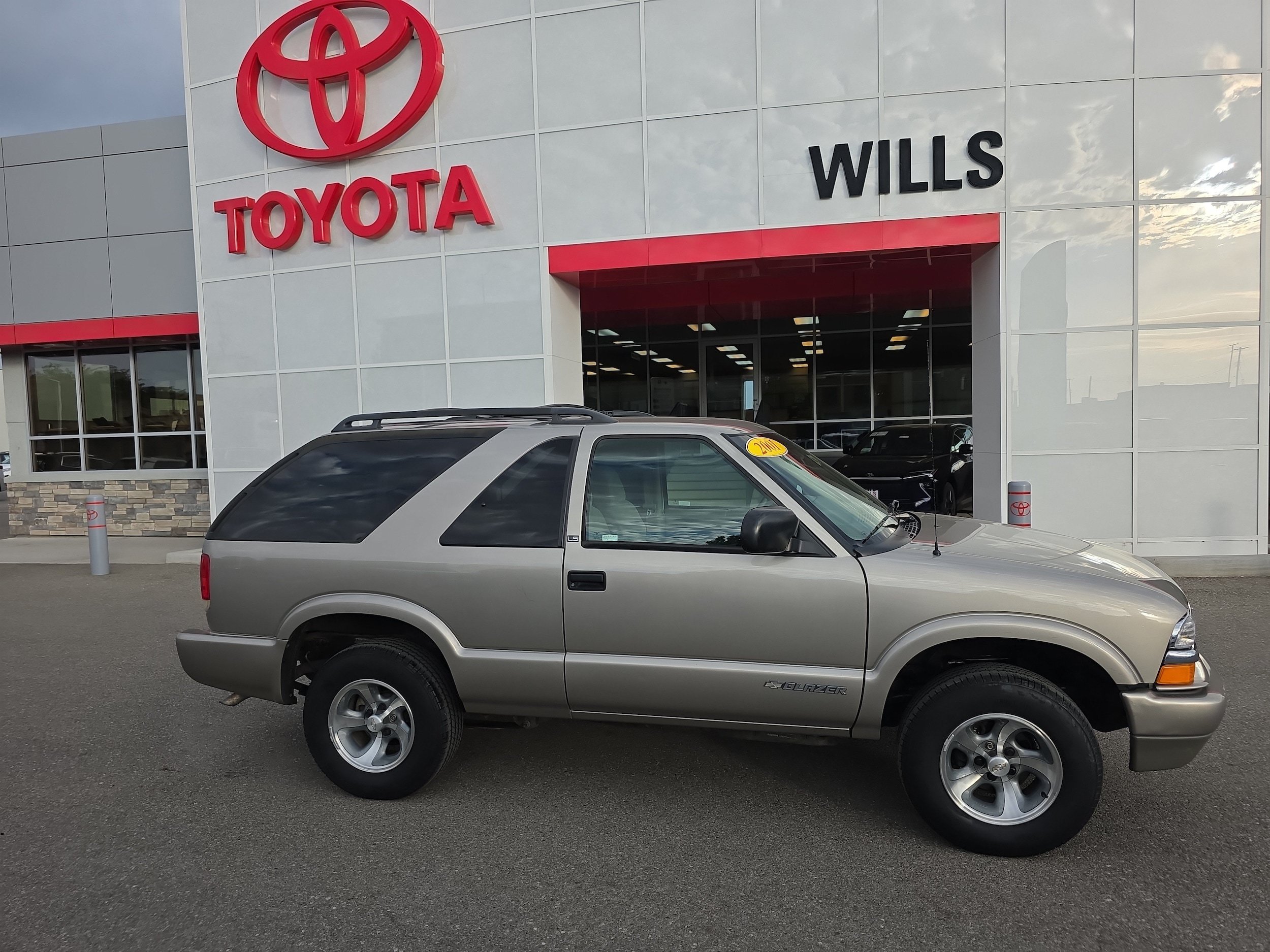 Used 2001 Chevrolet Blazer LS w/ Preferred Equipment Group
