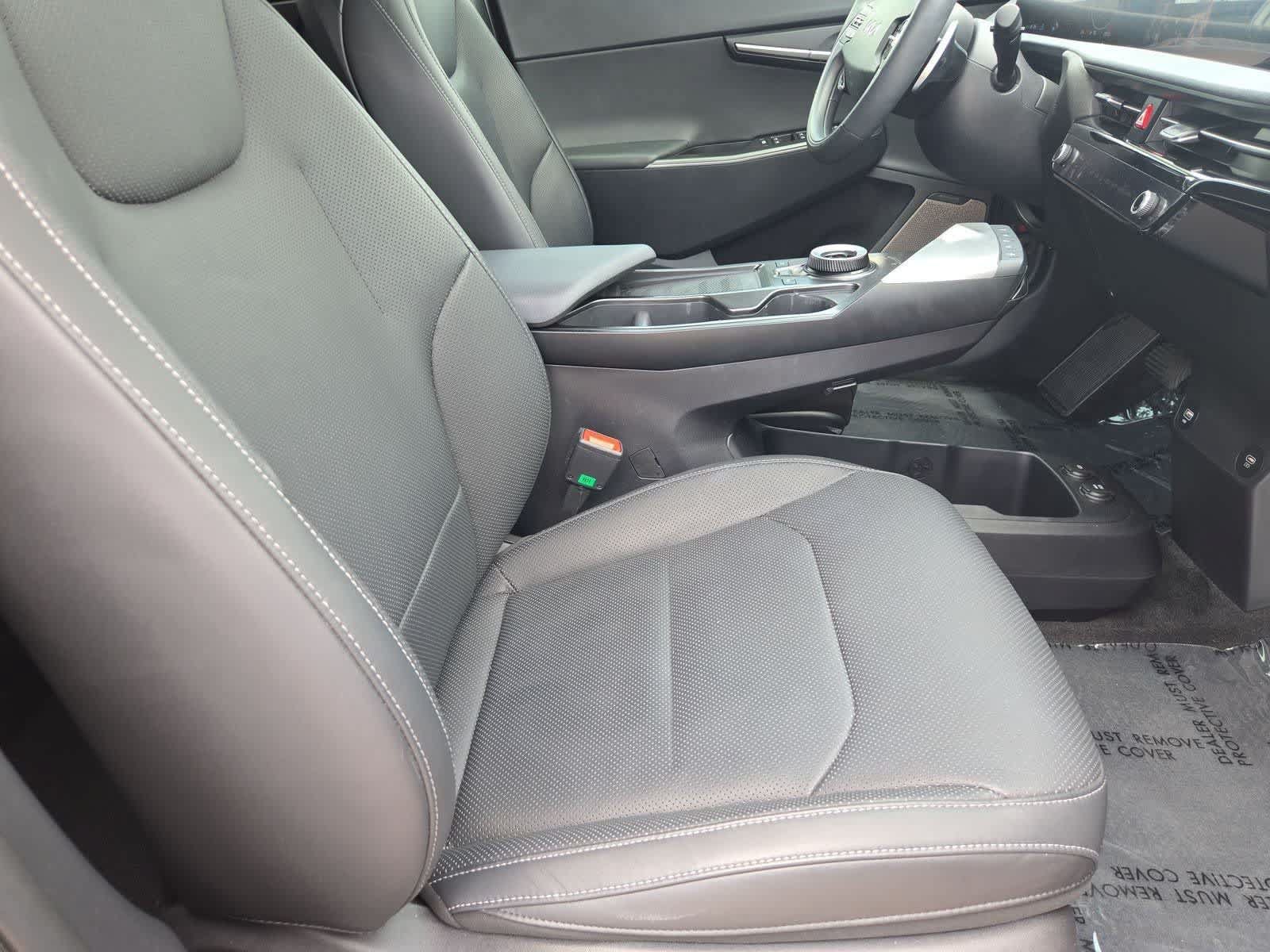 Certified 2023 Kia EV6 Wind w/ Wind Technology Package AWD/4WD image 19