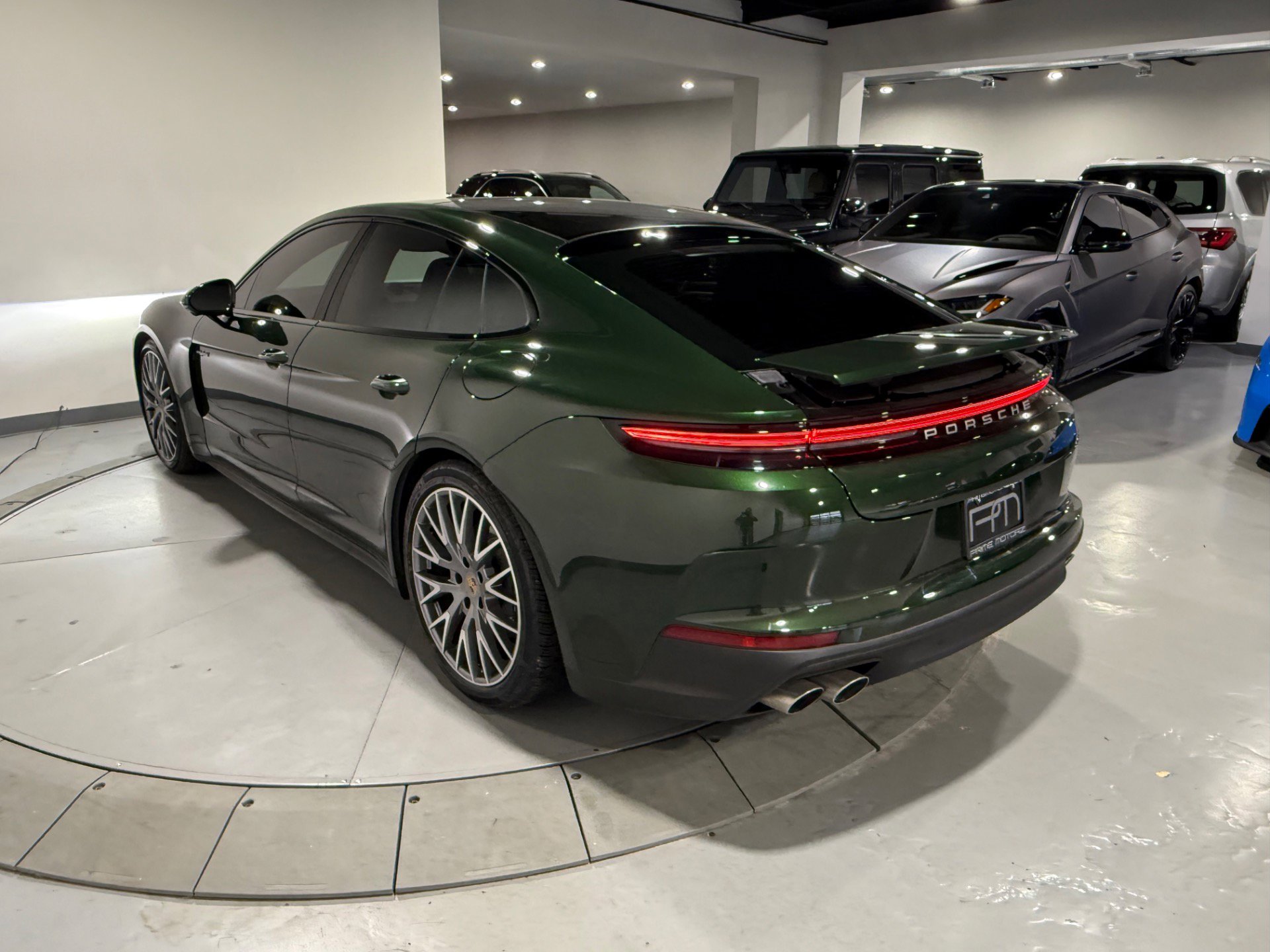Used 2025 Porsche Panamera 4 image 18