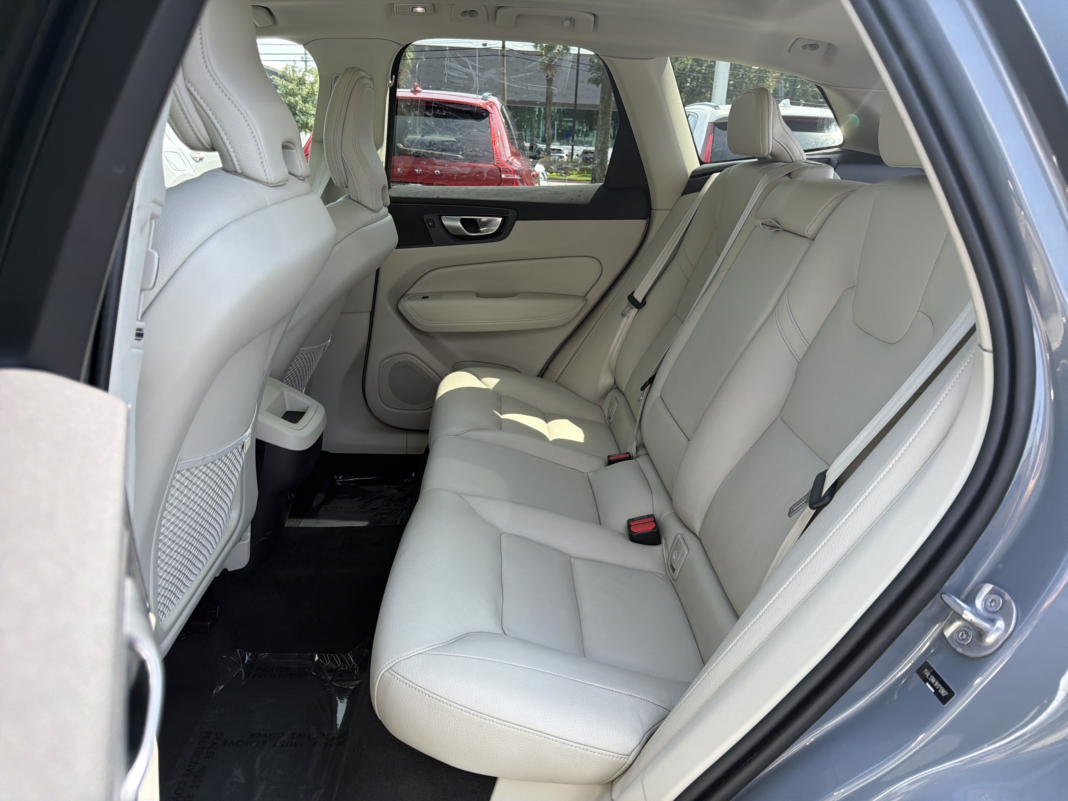 Certified 2024 Volvo XC60 B5 Core AWD/4WD image 32