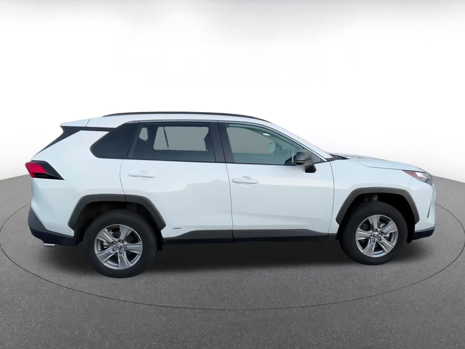 Used 2025 Toyota RAV4 LE image 15