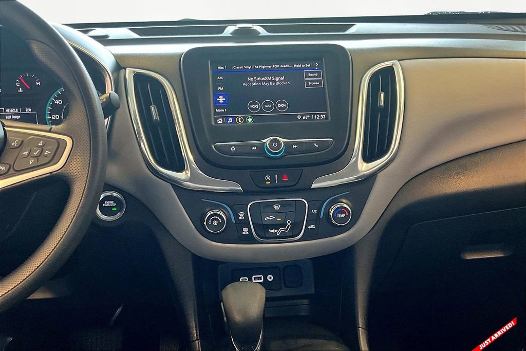 Used 2022 Chevrolet Equinox LS image 9