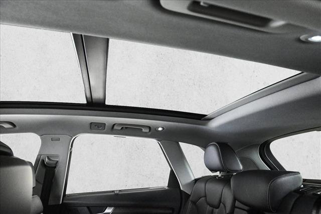 Certified 2024 Audi Q5 e Prestige image 20