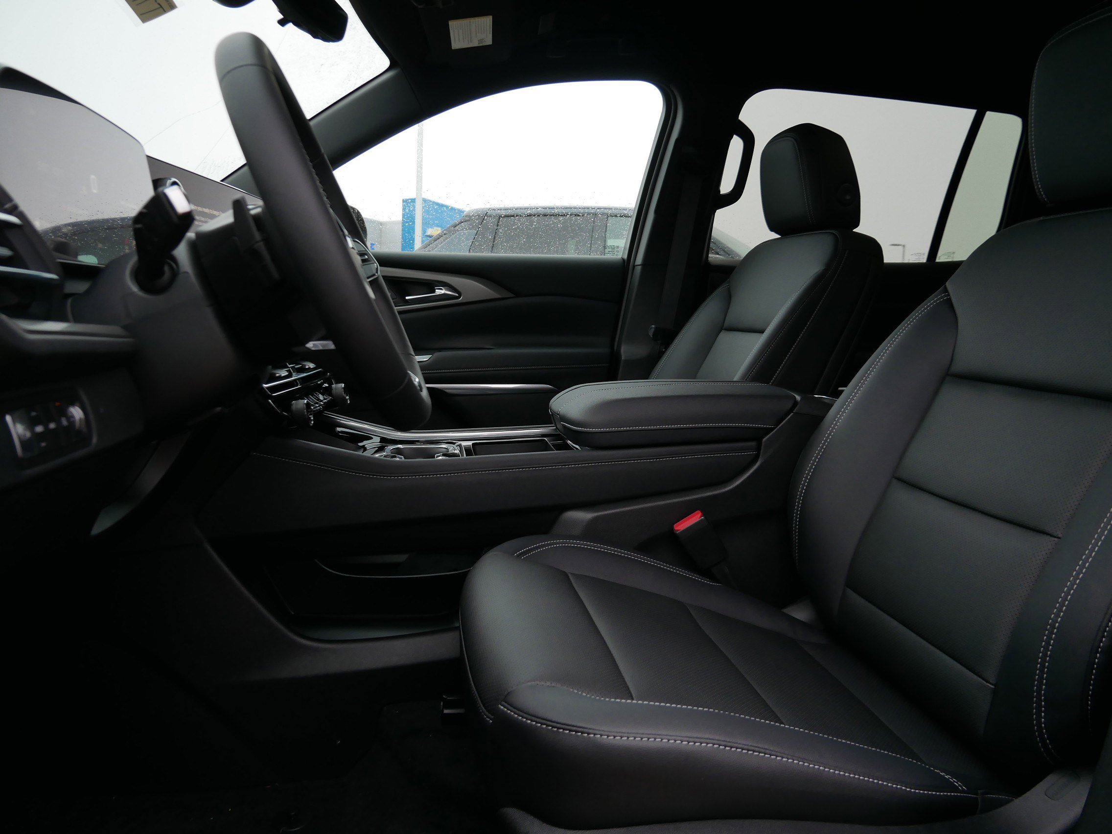 New 2026 Chevrolet Traverse LT w/ Midnight/Sport Edition image 4