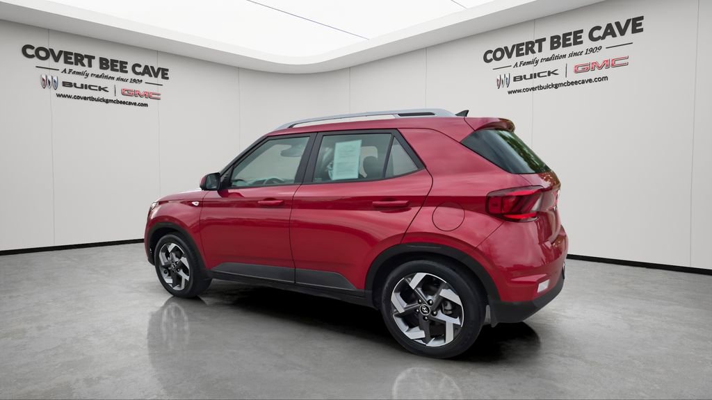 Used 2022 Hyundai Venue SEL image 6