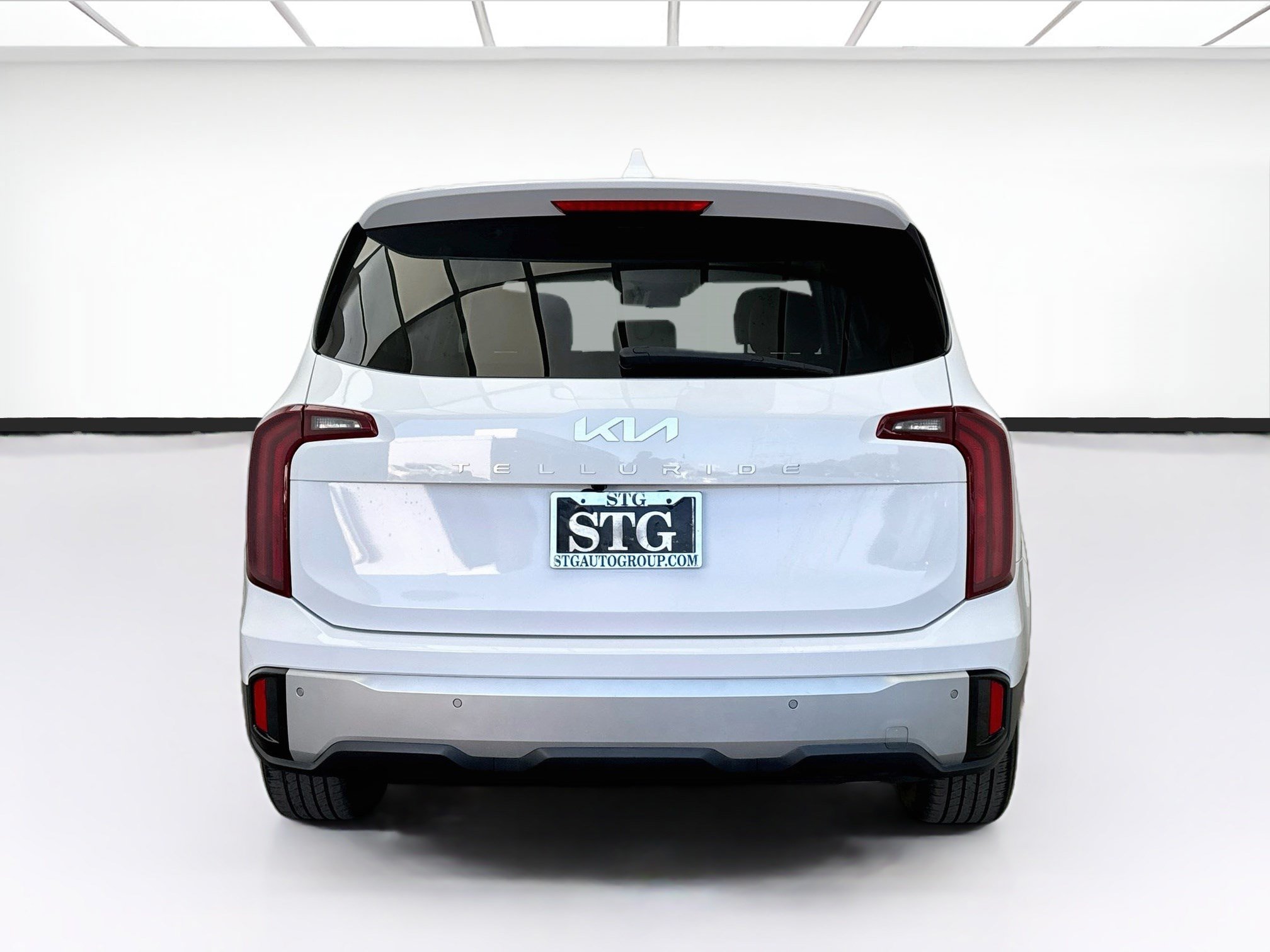 Used 2024 Kia Telluride LX FWD image 5