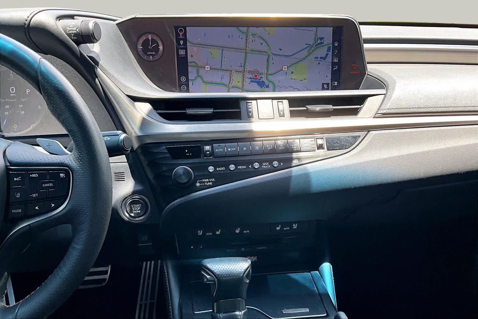 Used 2019 Lexus ES 350 F Sport w/ Accessory Package 2 FWD image 7