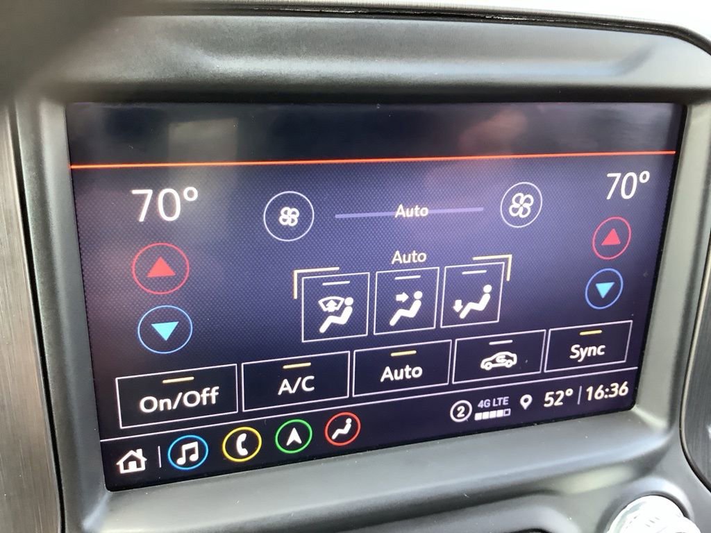 Used 2021 GMC Sierra 1500 AT4 w/ AT4 Preferred Package AWD/4WD image 10