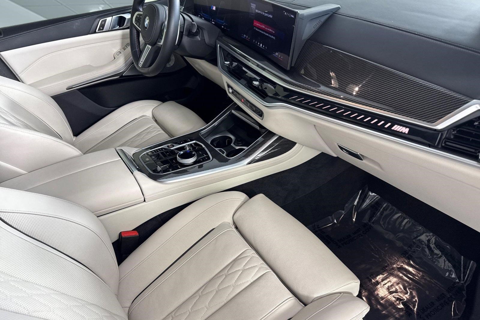 Used 2025 BMW X7 M60i image 35