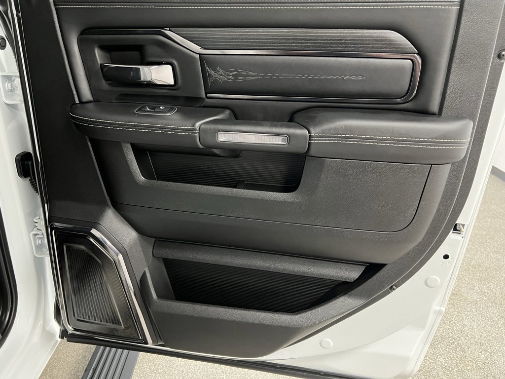 Used 2024 RAM 2500 Limited image 61