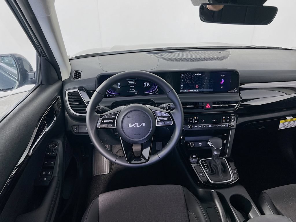 New 2026 Kia Seltos S FWD image 19