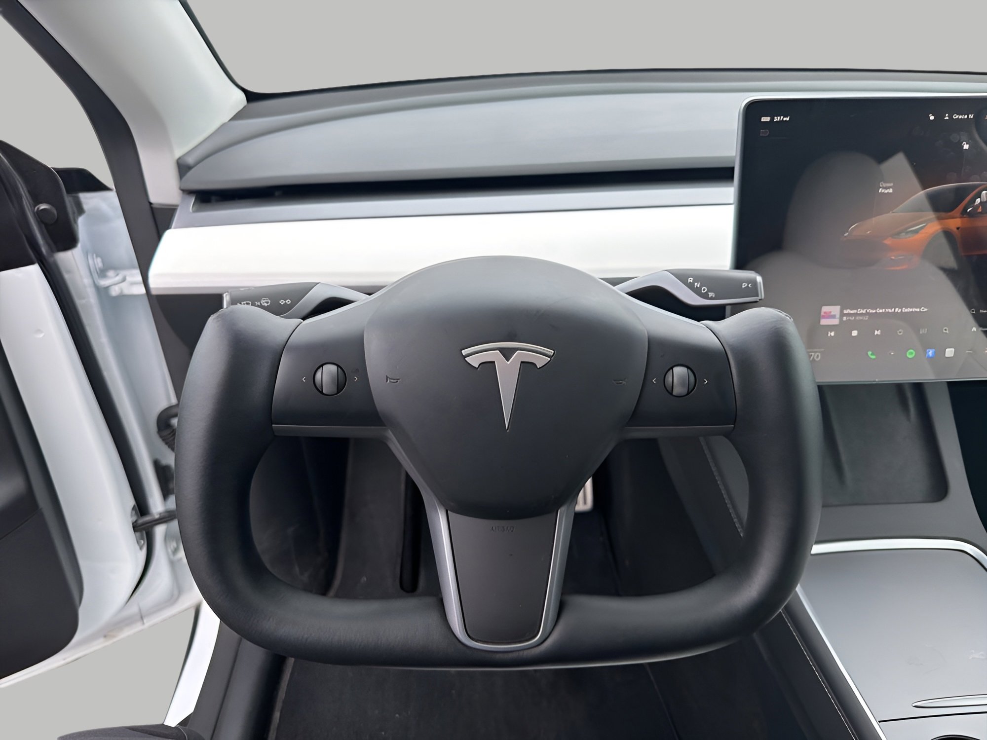 Used 2025 Tesla Model Y Performance image 13