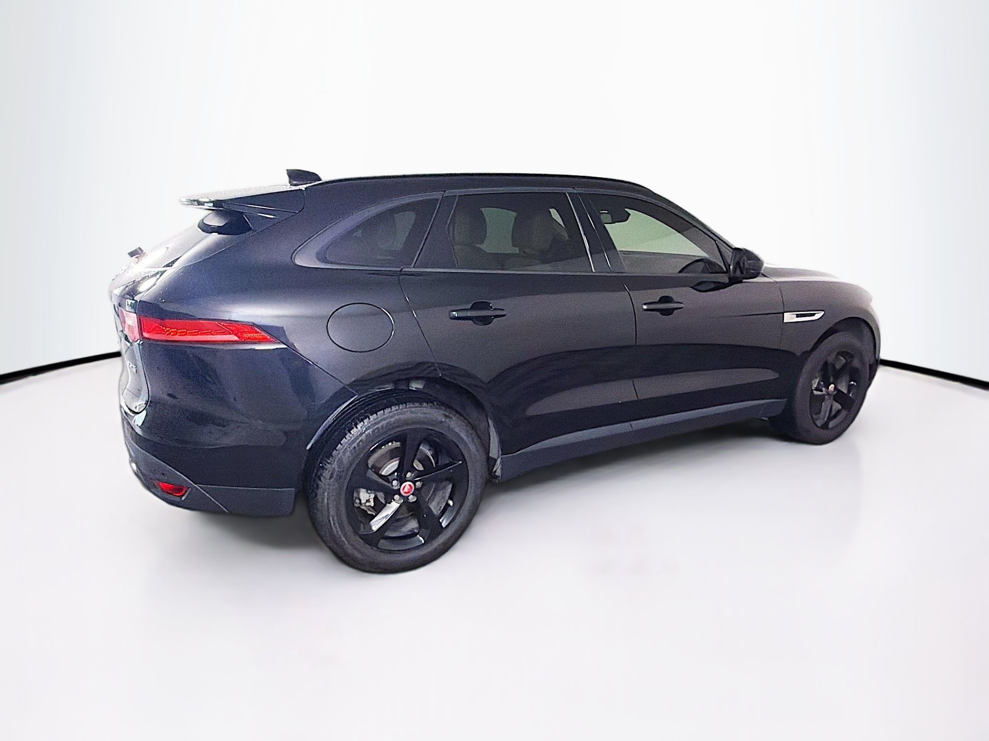 Used 2017 Jaguar F-PACE Premium AWD/4WD image 10