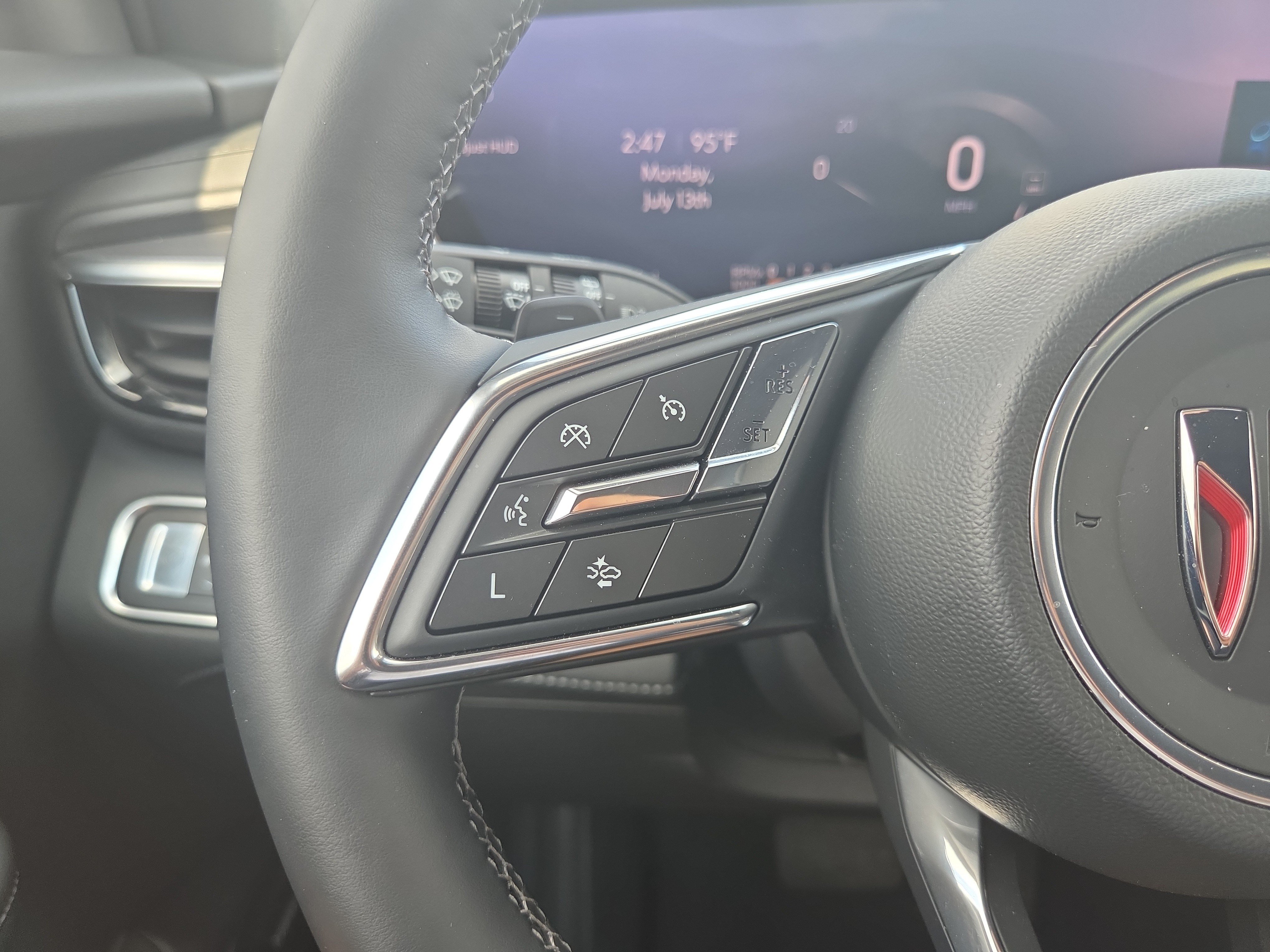Used 2025 Buick Enclave Sport Touring w/ Power Package FWD image 12