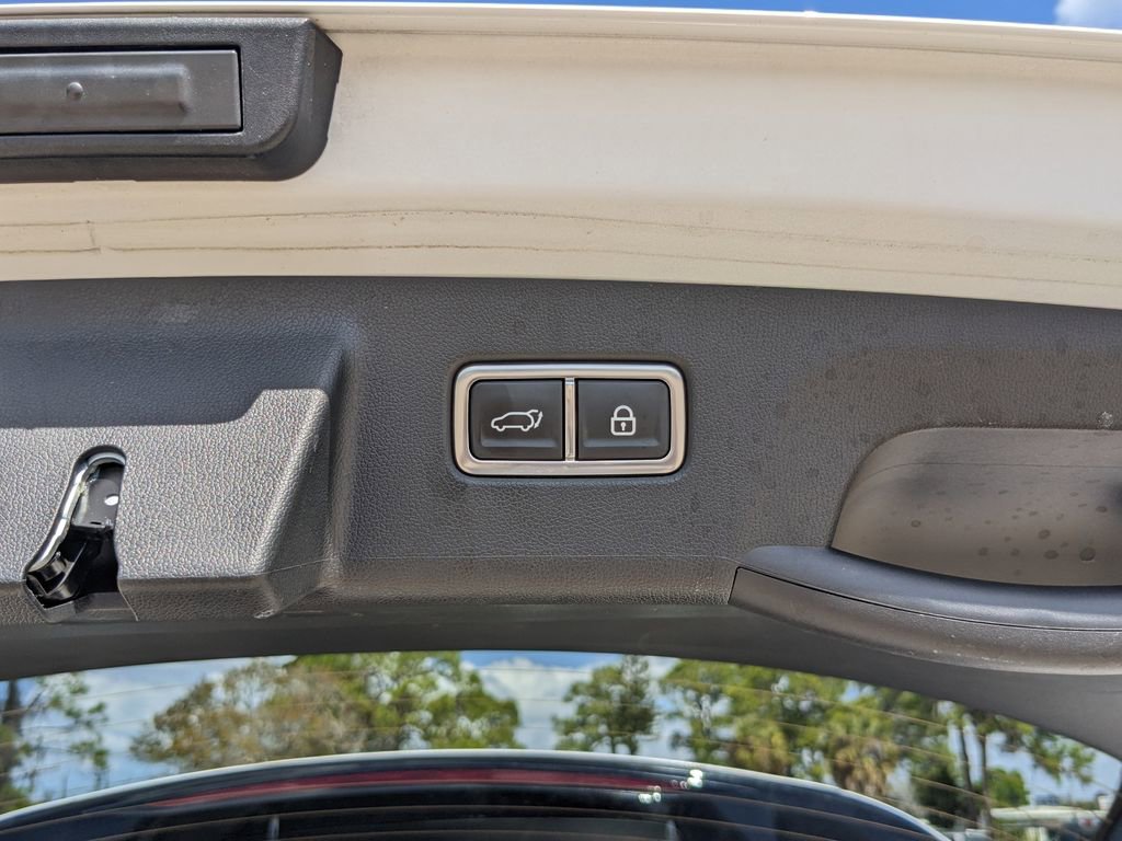 Certified 2023 Kia Sorento EX w/ Panoramic Sunroof Package image 14