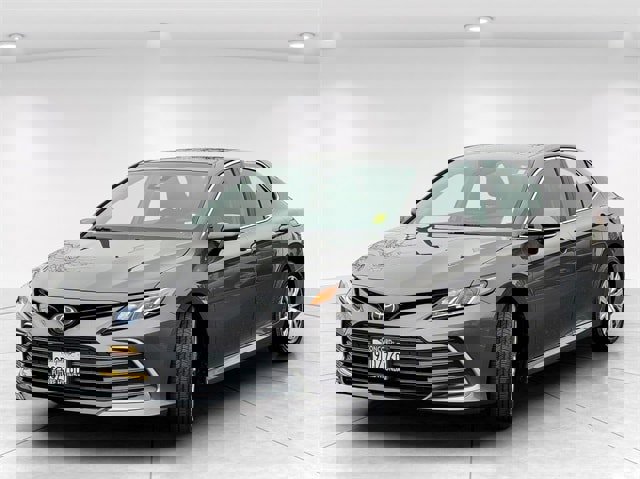 Used 2023 Toyota Camry LE image 8