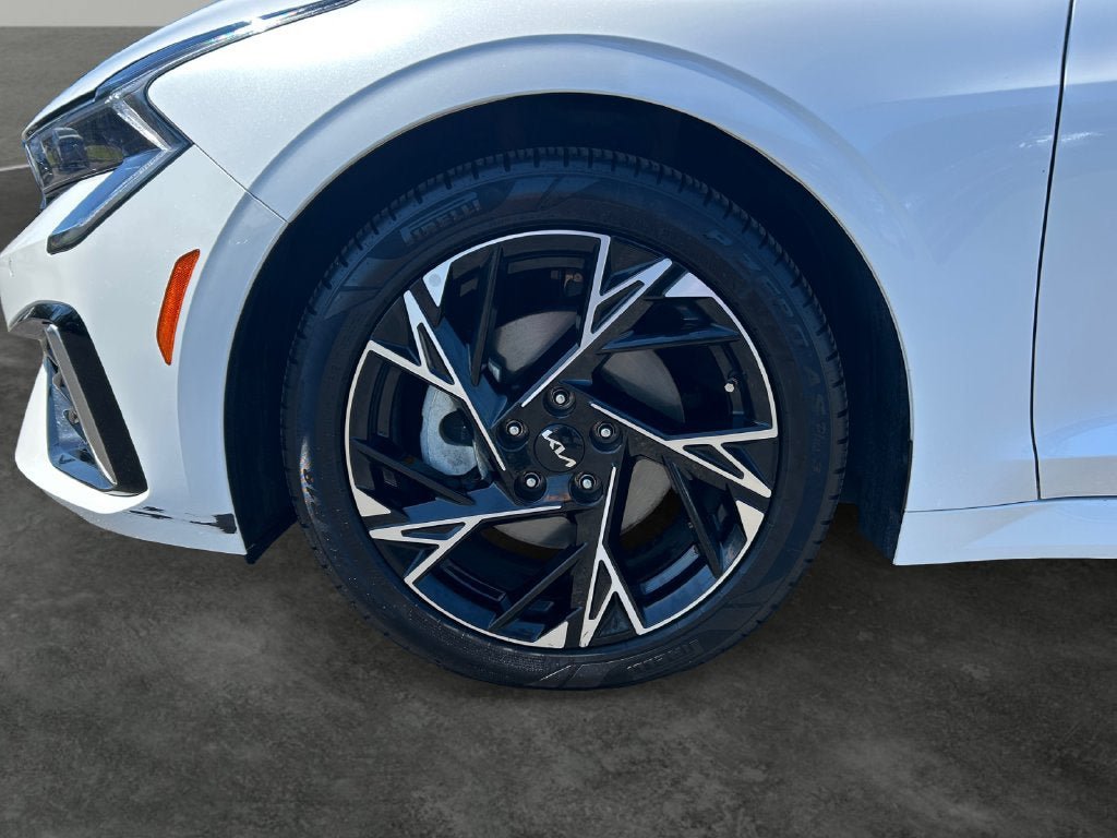Used 2025 Kia K5 GT-Line w/ GT-Line Premium Package FWD image 5
