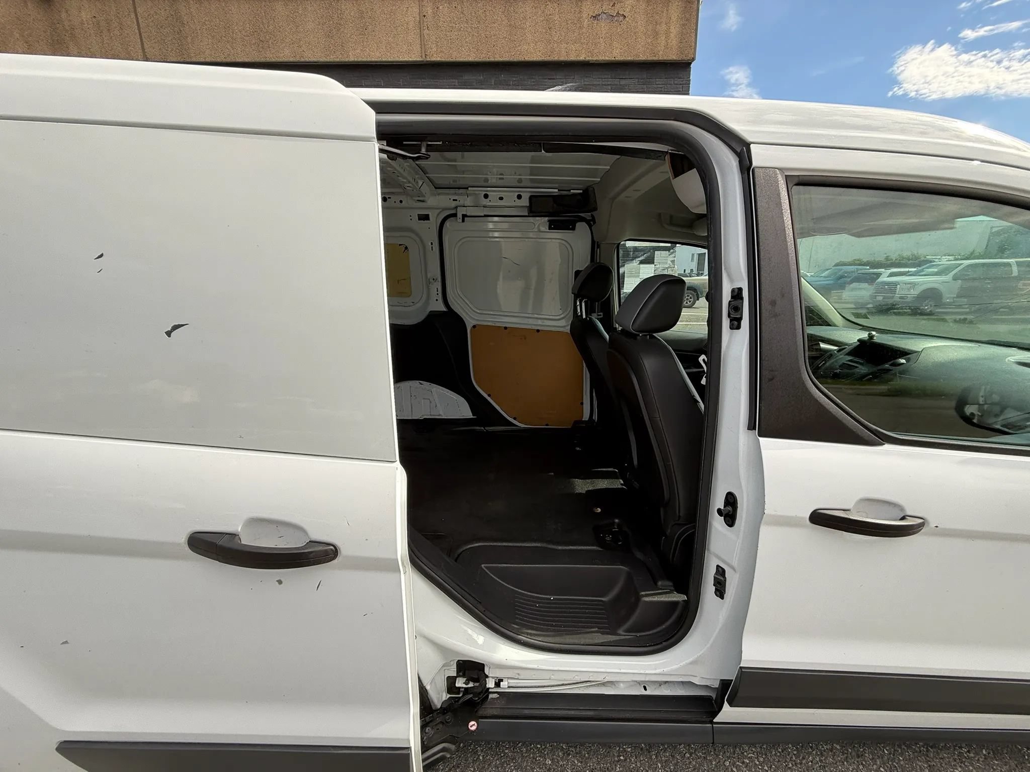 Used 2015 Ford Transit Connect XL FWD image 29