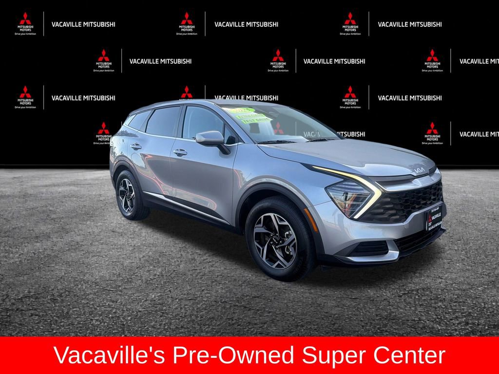 Used 2025 Kia Sportage LX FWD image 7