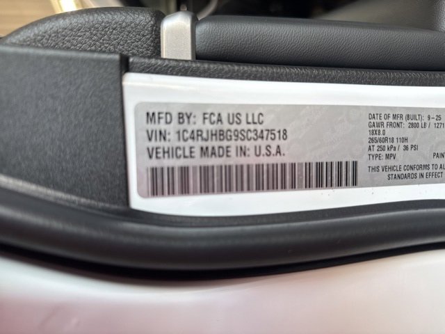 New 2025 Jeep Grand Cherokee Limited w/ Luxury Tech Group II image 47