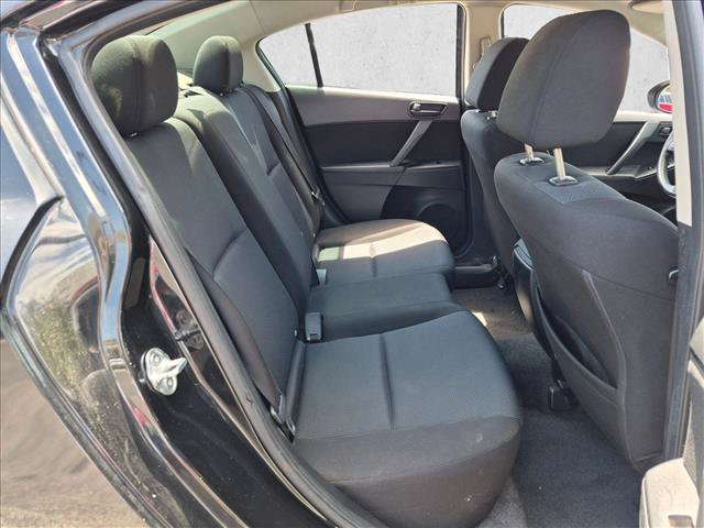 Used 2011 MAZDA MAZDA3 i Sport FWD image 17
