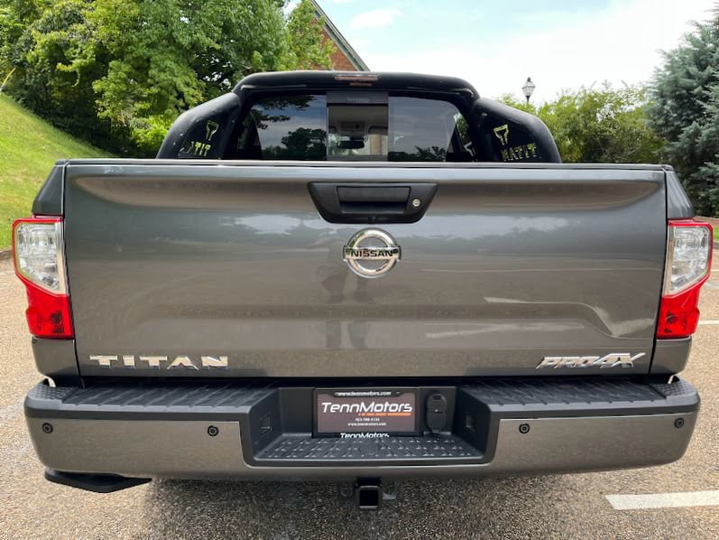 Used 2018 Nissan Titan PRO-4X w/ Pro-4x Convenience Package AWD/4WD image 48