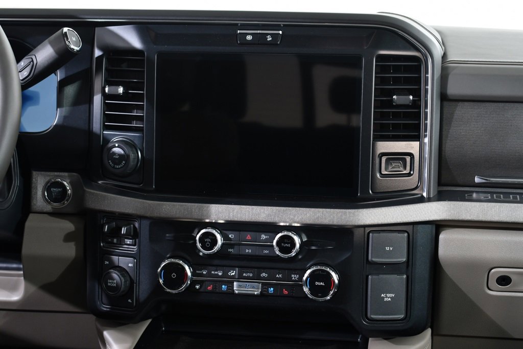 New 2026 Ford F450 Platinum w/ Platinum Plus Package image 9