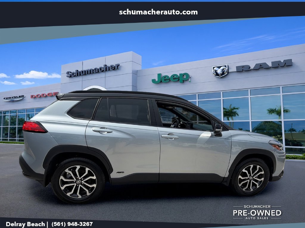 Used 2024 Toyota Corolla Cross AWD Hybrid w/ Moonroof Package image 8