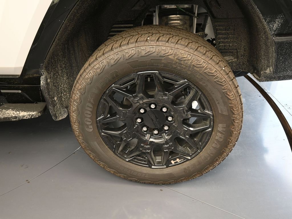 New 2025 GMC Hummer EV 2X AWD/4WD image 11