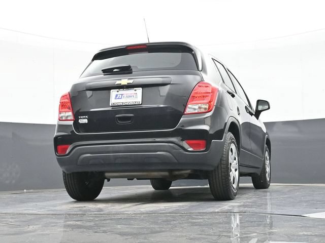 Used 2017 Chevrolet Trax LS FWD image 45