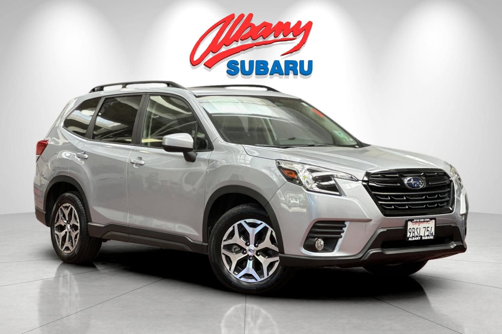 Used 2022 Subaru Forester Premium image 2