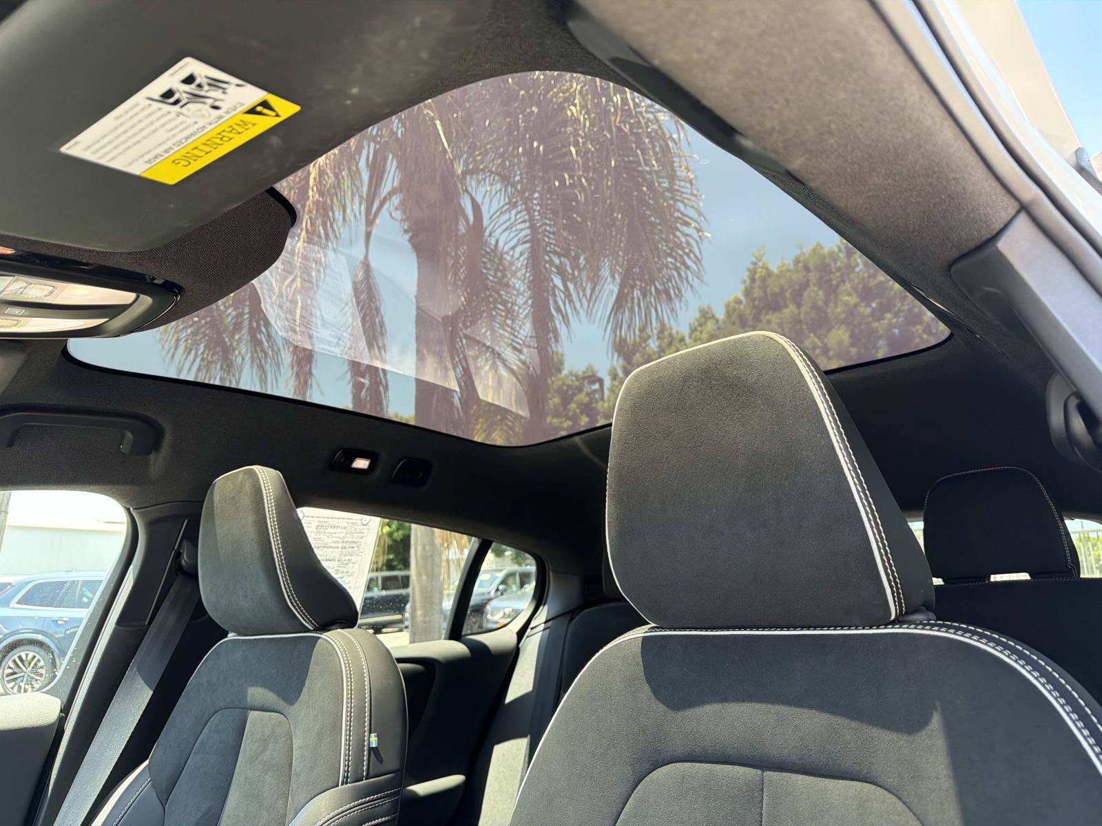 Certified 2023 Volvo C40 P8 Recharge Ultimate AWD/4WD image 35