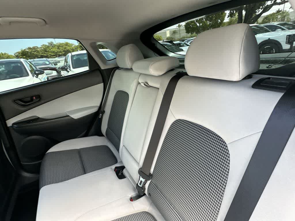 Used 2023 Hyundai Kona SE w/ Cargo Package FWD image 15