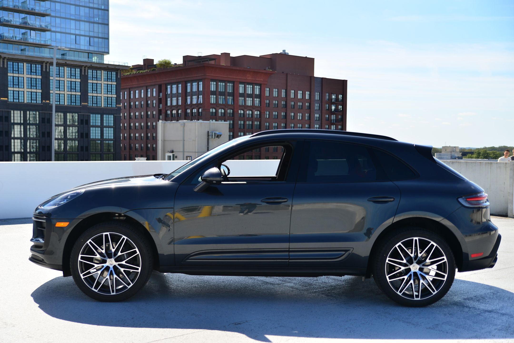 Certified 2026 Porsche Macan AWD/4WD image 2