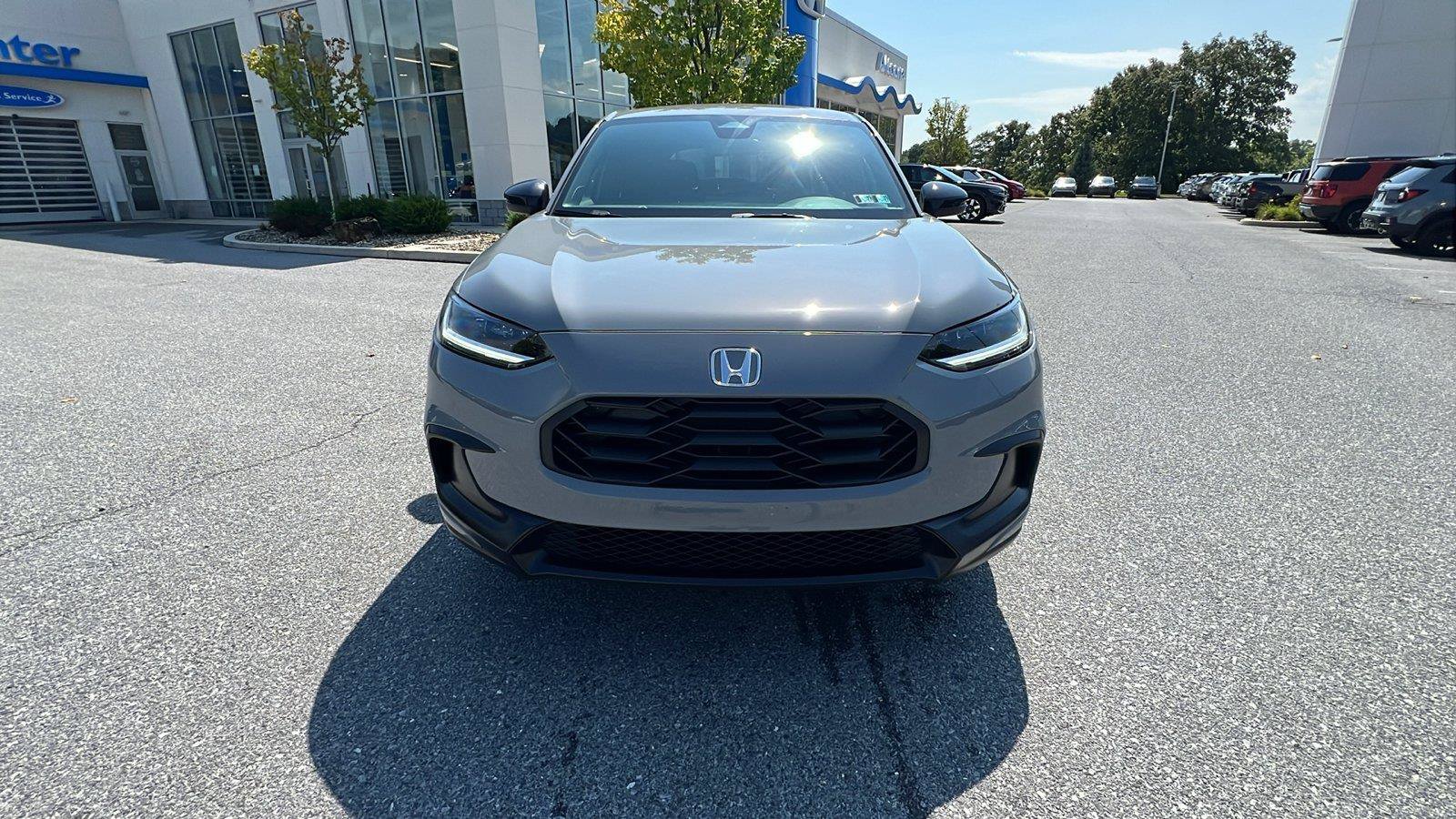 Used 2025 Honda HR-V Sport image 9
